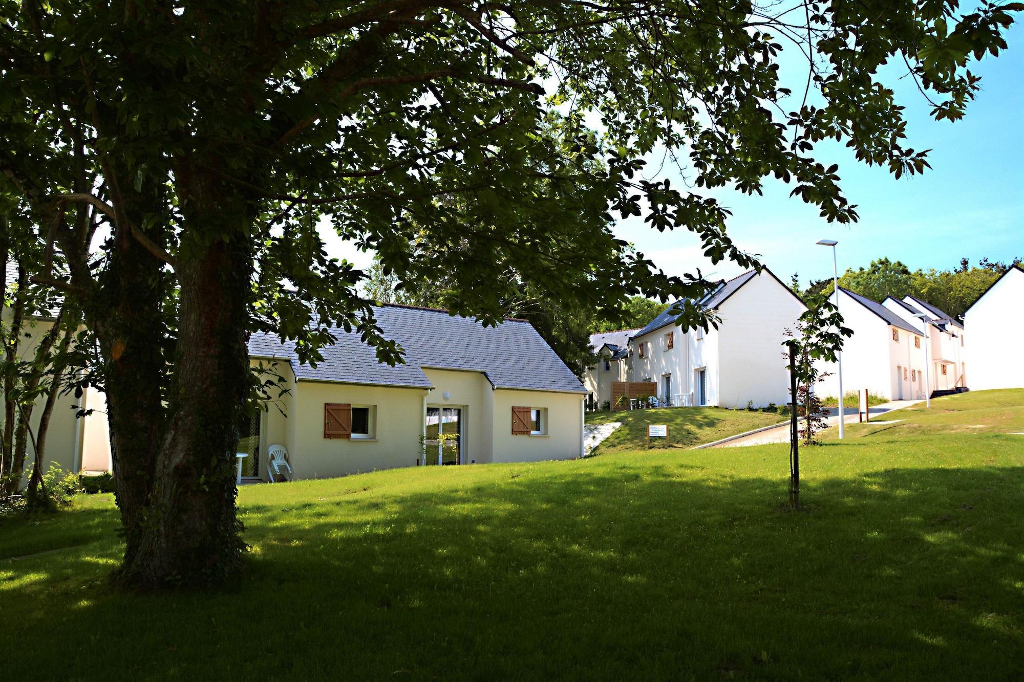 Résidence Néméa Le Domaine De La Baie Village de vacances 3*